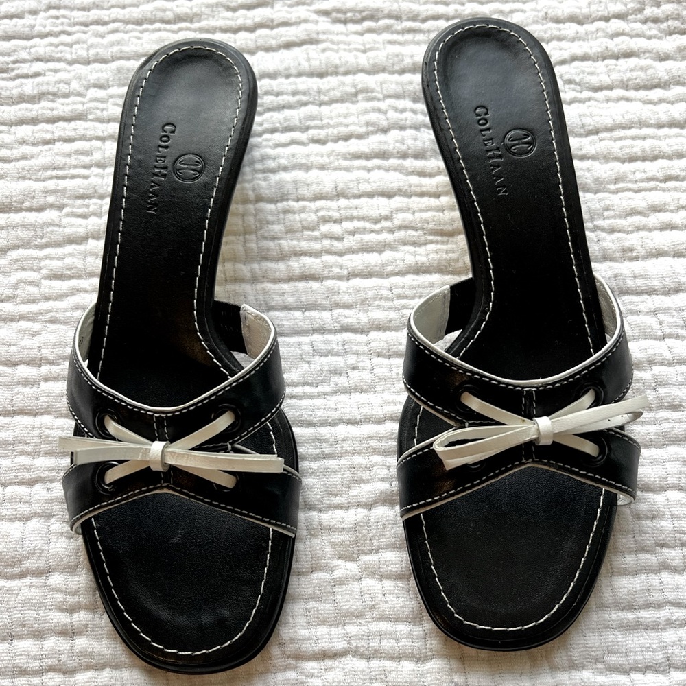 Cole Haan Size 8 AA Sandals Black Calf